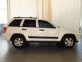Stone White - Grand Cherokee Laredo Photo No. 2