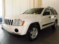 Stone White - Grand Cherokee Laredo Photo No. 7