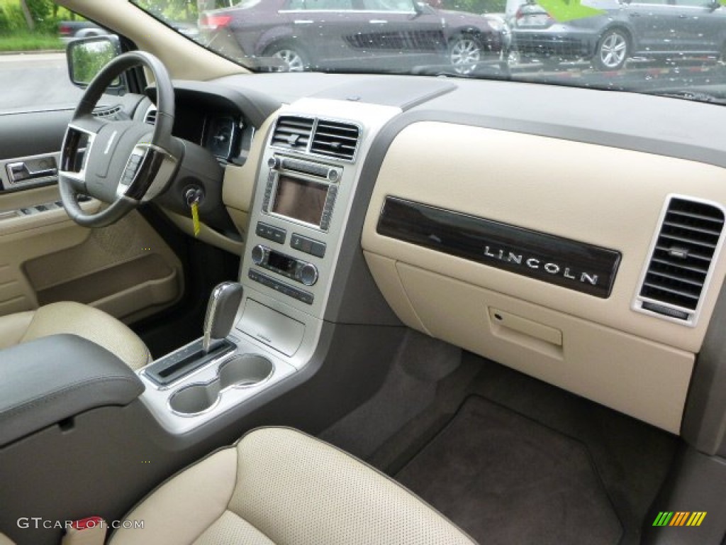 2008 Lincoln MKX AWD Light Camel Dashboard Photo #81135249
