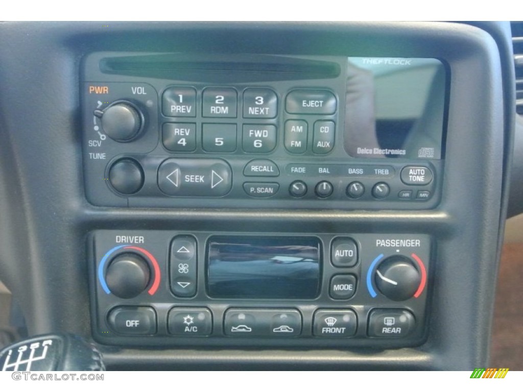 2003 Chevrolet Corvette Convertible Controls Photo #81135528