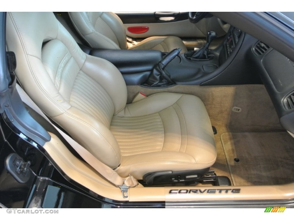 2003 Chevrolet Corvette Convertible Front Seat Photo #81135636