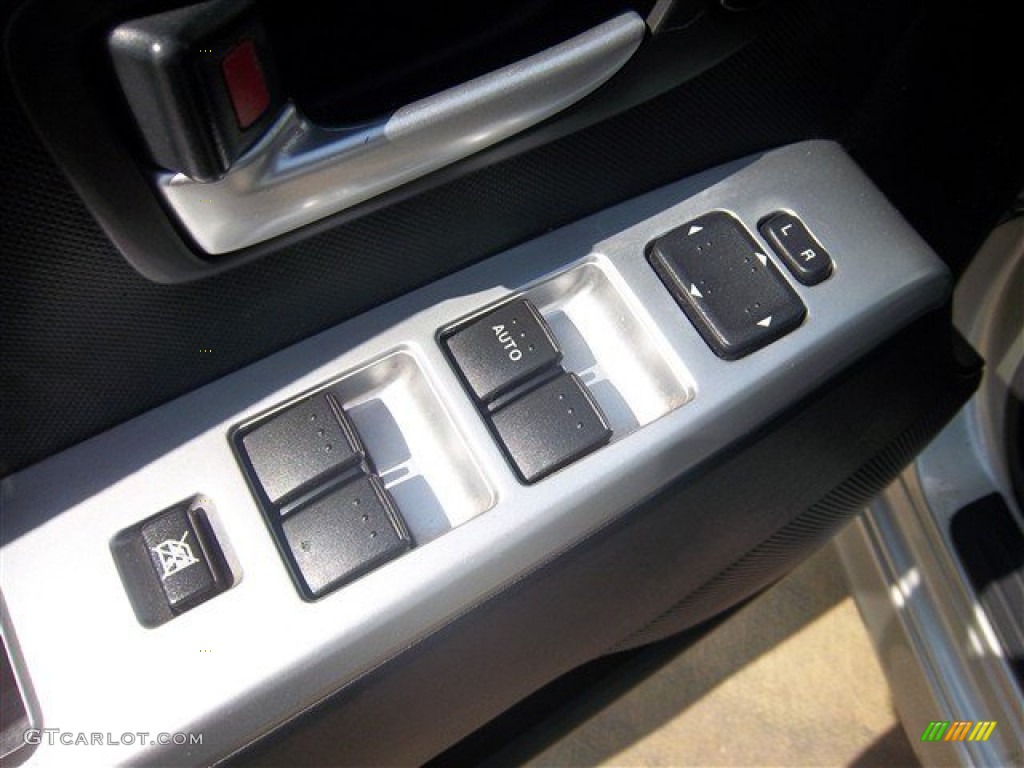 2007 MAZDA5 Touring - True Silver Metallic / Black photo #10