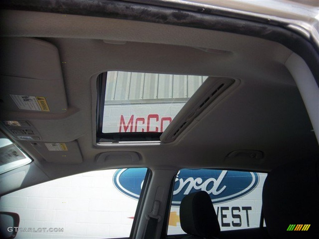 2007 MAZDA5 Touring - True Silver Metallic / Black photo #28