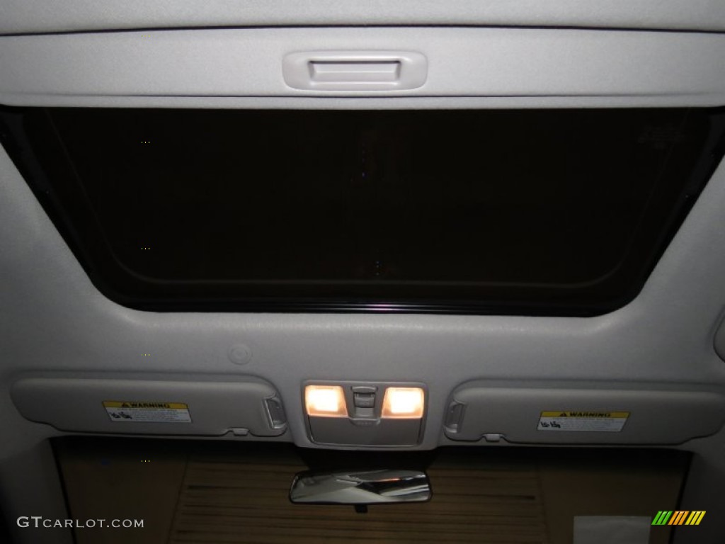 2013 Elantra Limited - Silver / Gray photo #5