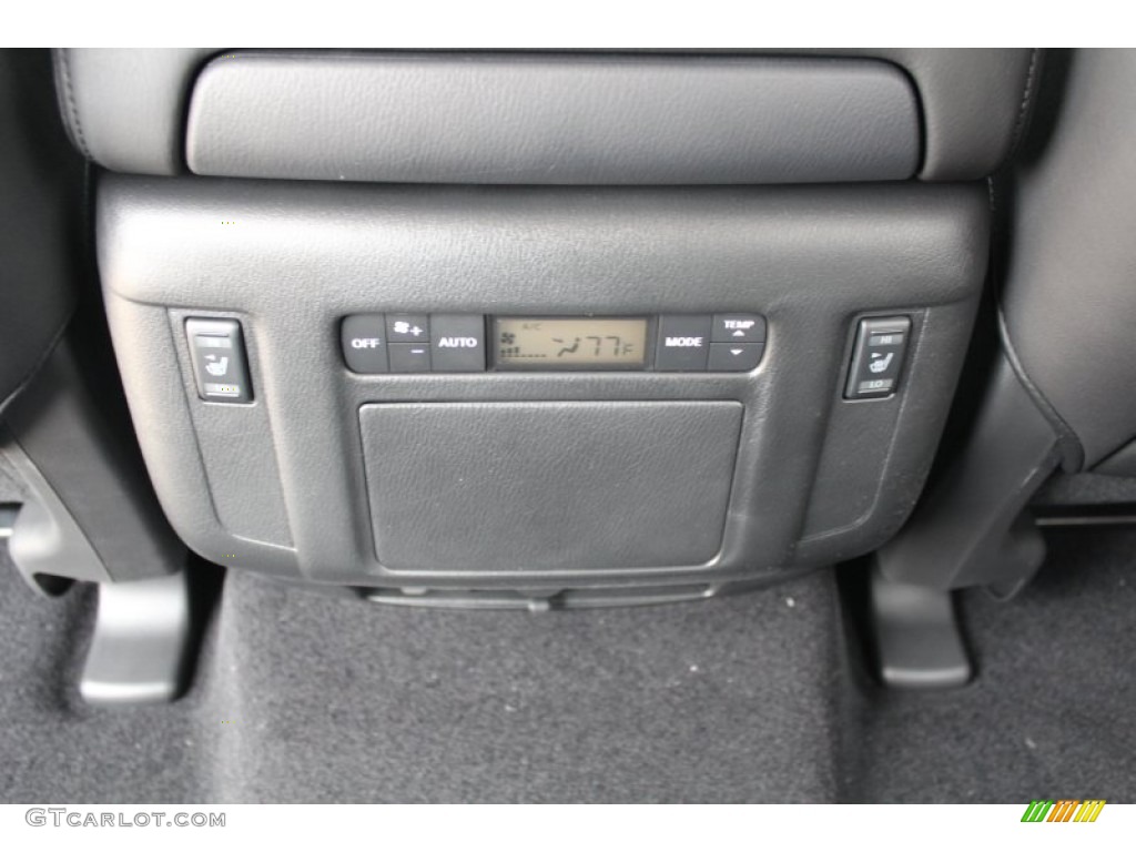 2013 Infiniti QX 56 Controls Photo #81138072
