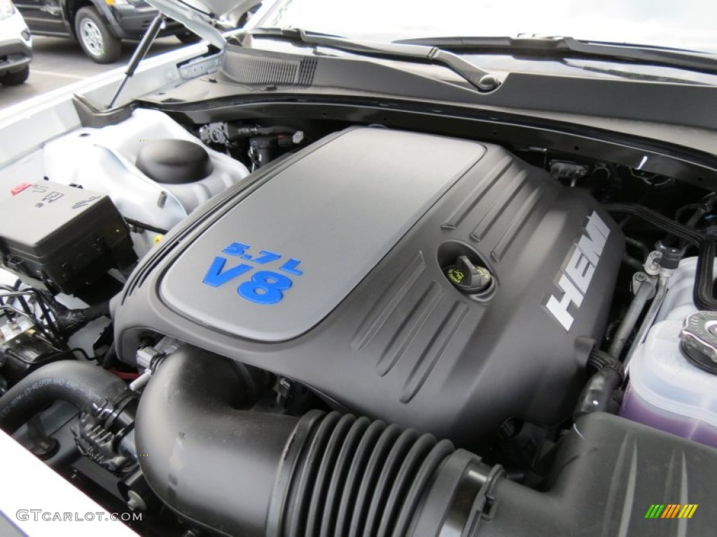 2013 Dodge Charger R/T Daytona 5.7 Liter HEMI OHV 16-Valve VVT V8 Engine Photo #81138249