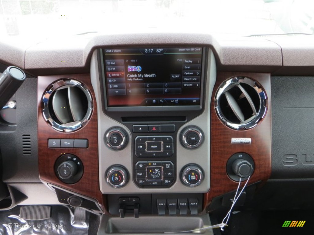 2013 Ford F250 Super Duty King Ranch Crew Cab 4x4 Controls Photo #81141739