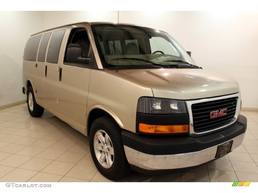 2009 Savana Van 1500 LS Passenger - Sand Beige Metallic / Neutral photo #1