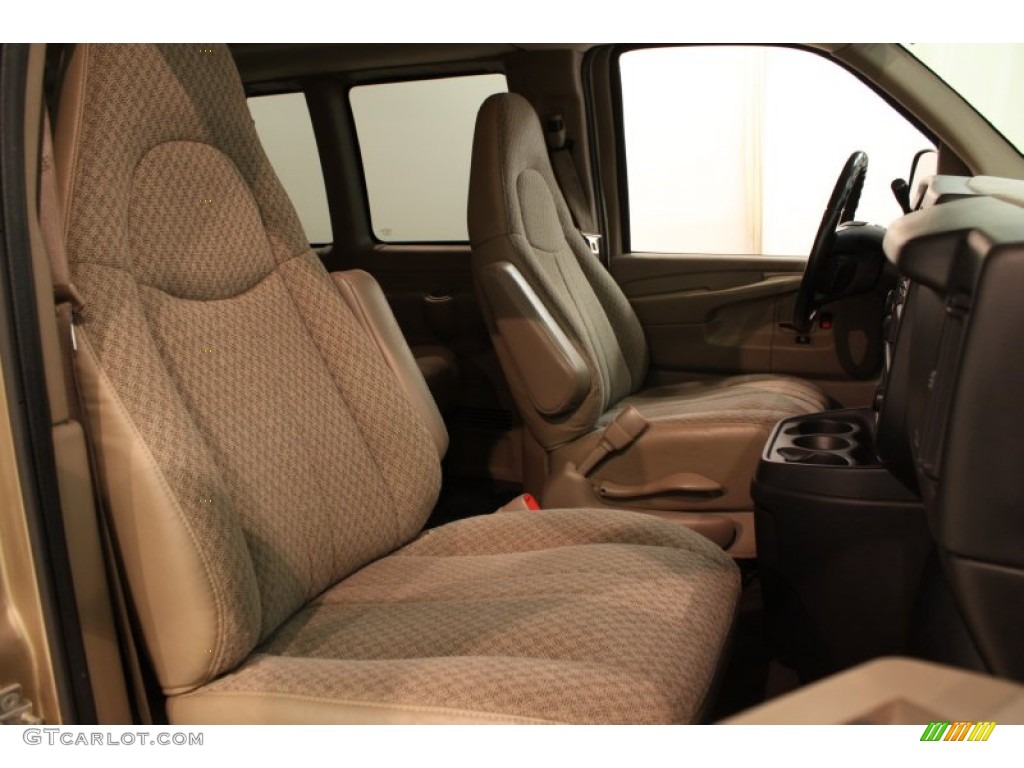 2009 Savana Van 1500 LS Passenger - Sand Beige Metallic / Neutral photo #10