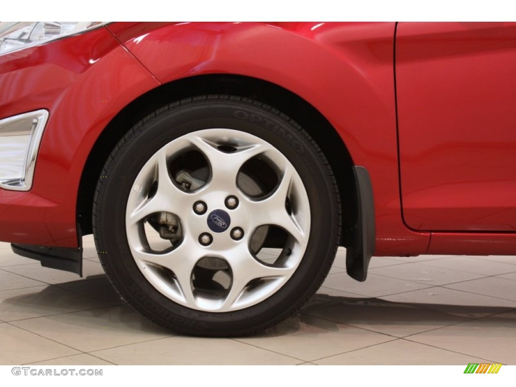 2012 Ford Fiesta SES Hatchback Wheel Photos