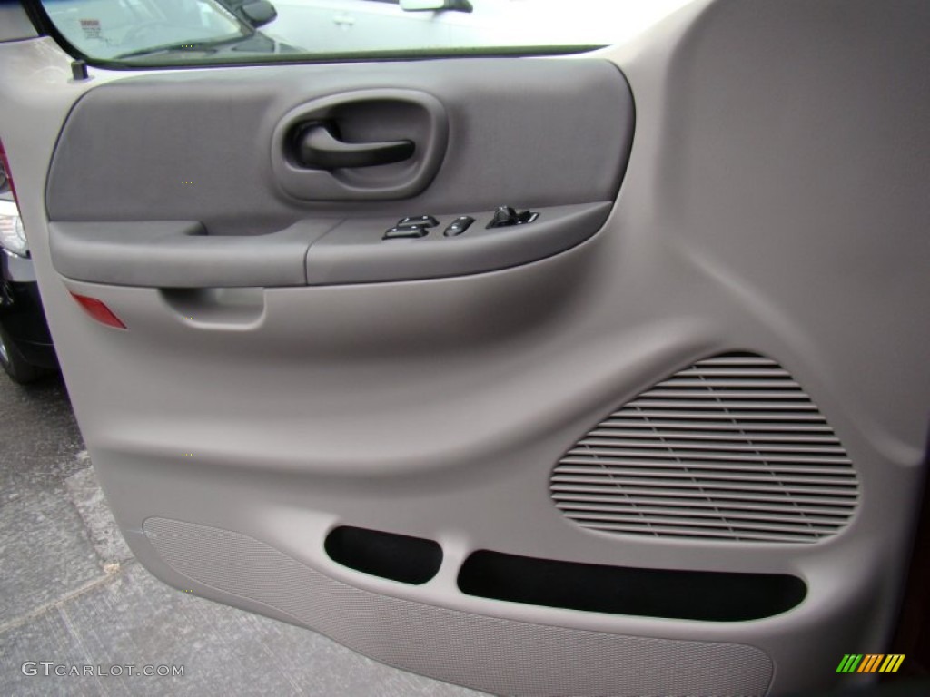 2003 Ford F150 Lariat SuperCab Medium Graphite Grey Door Panel Photo #81146137
