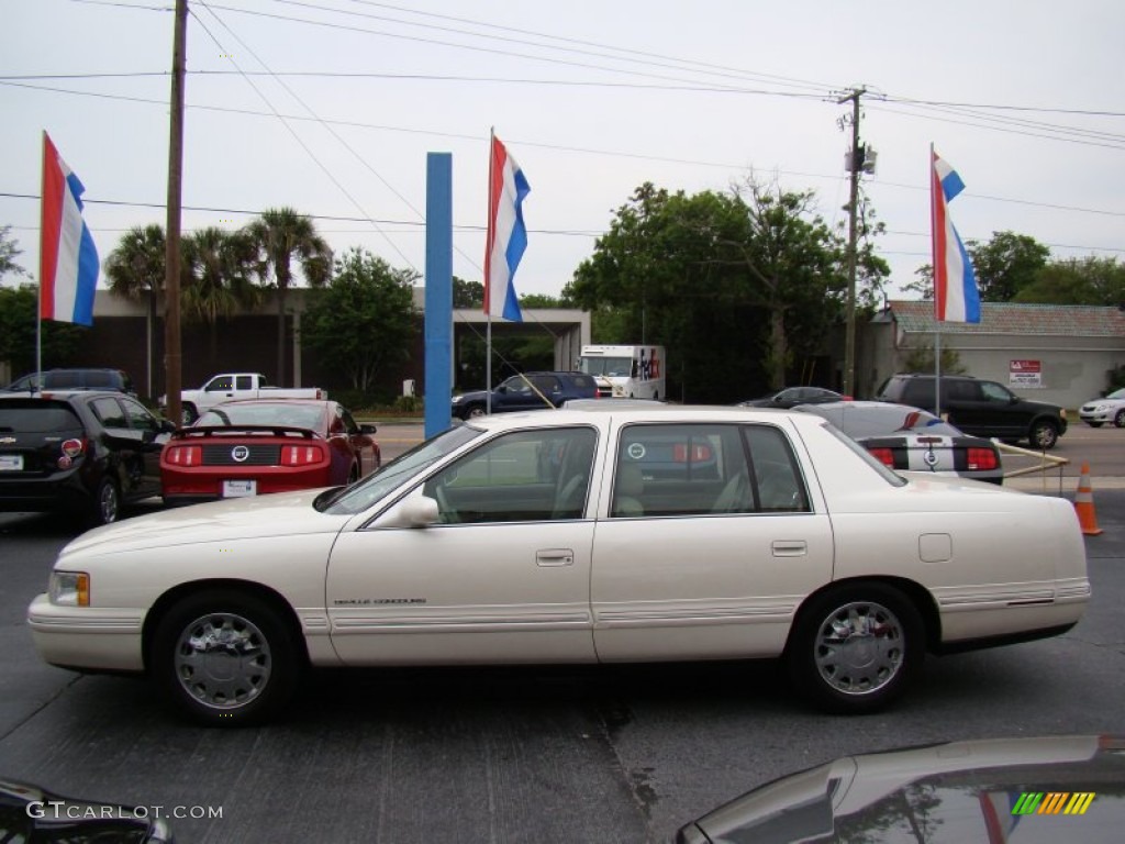 White Diamond 1999 Cadillac DeVille Concours Exterior Photo #81146664