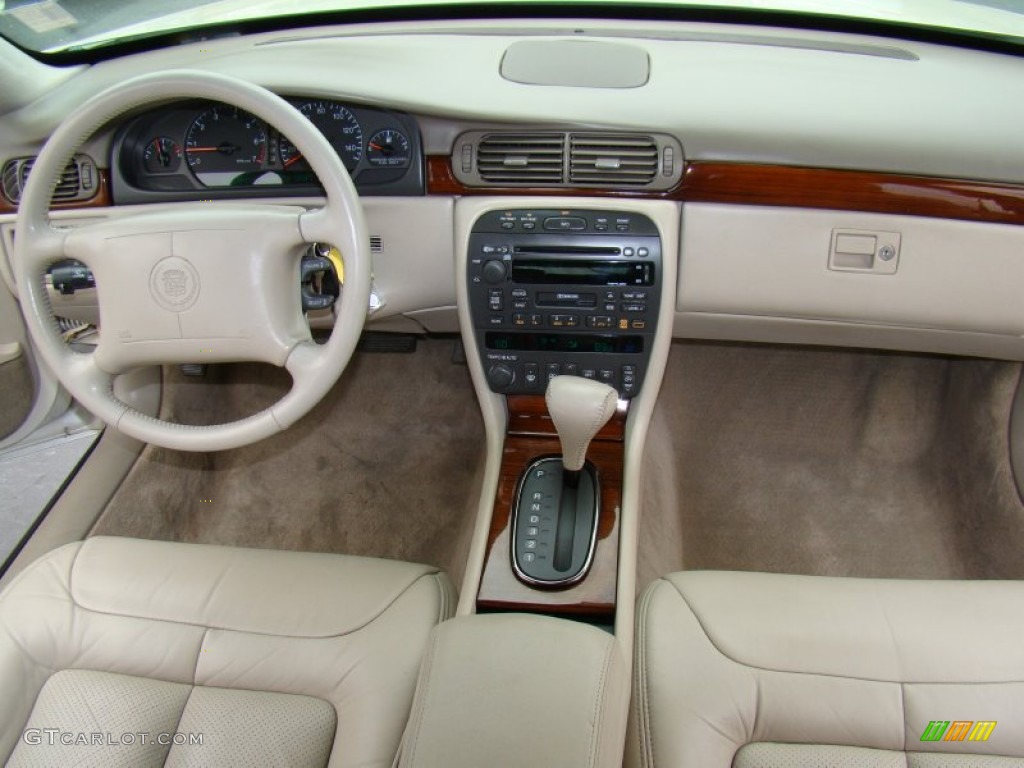 1999 Cadillac DeVille Concours Dashboard Photos