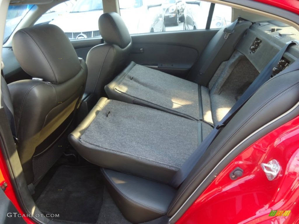 2005 Altima 3.5 SE-R - Code Red / SE-R Charcoal photo #39