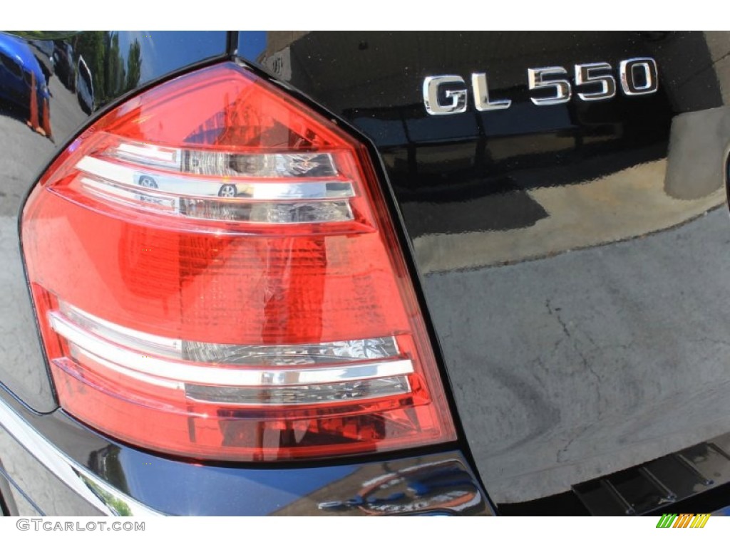 2008 Mercedes-Benz GL 550 4Matic Marks and Logos Photos