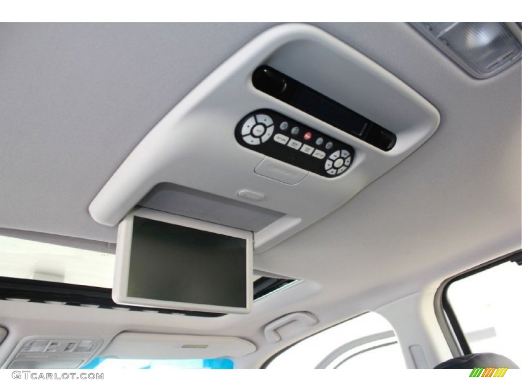 2009 Pilot Touring - Taffeta White / Black photo #18