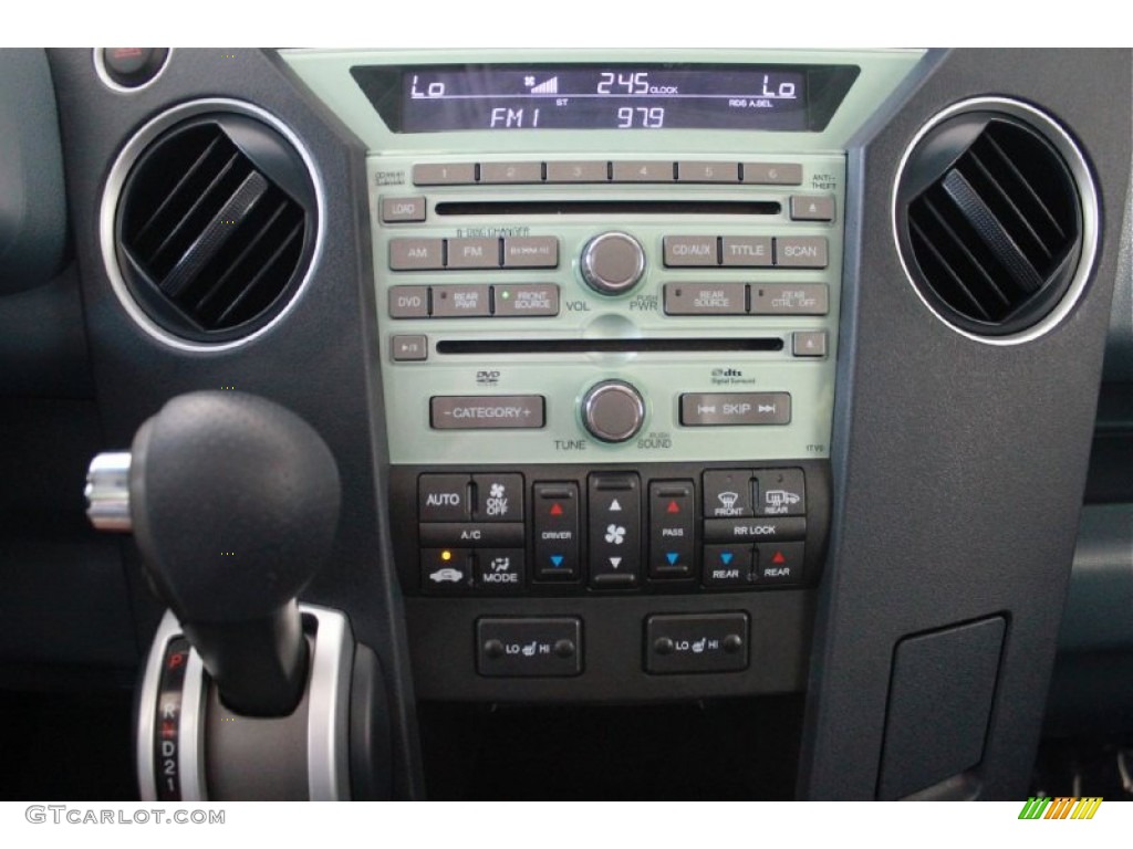 2009 Pilot Touring - Taffeta White / Black photo #31