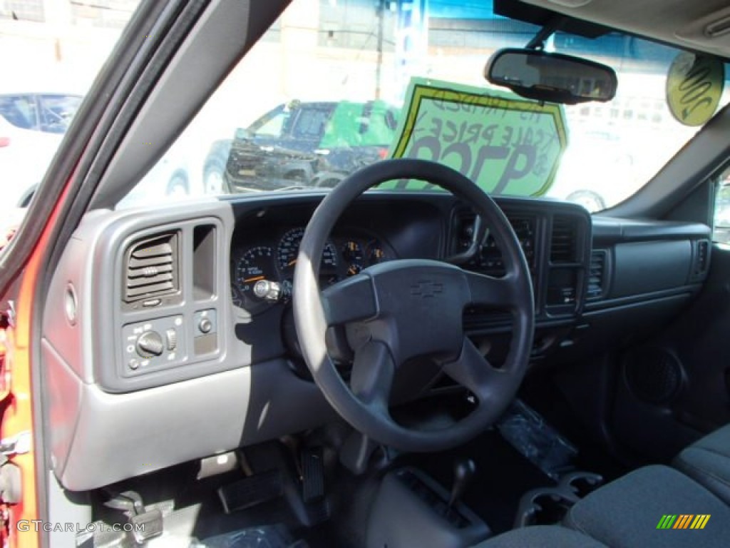 2004 Silverado 1500 LS Extended Cab 4x4 - Victory Red / Medium Gray photo #10