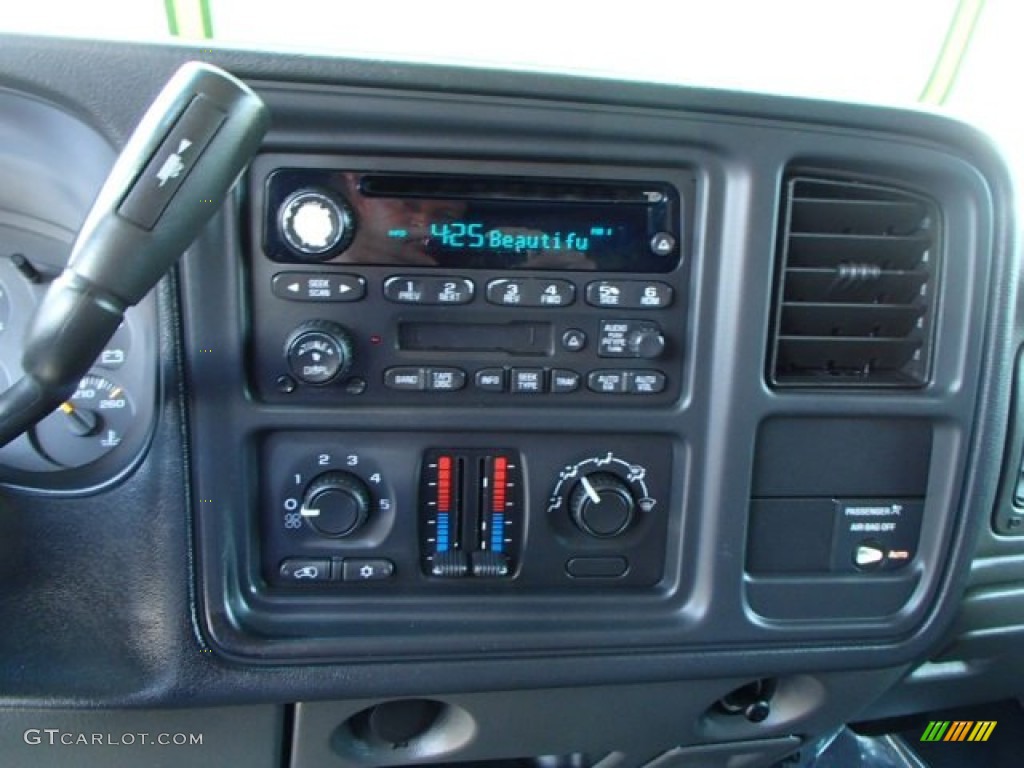 2004 Silverado 1500 LS Extended Cab 4x4 - Victory Red / Medium Gray photo #17