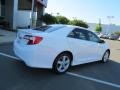 Super White - Camry SE Photo No. 35