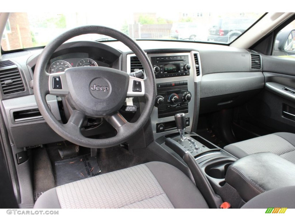Dark Slate Gray Interior 2010 Jeep Grand Cherokee Laredo 4x4 Photo #81157869