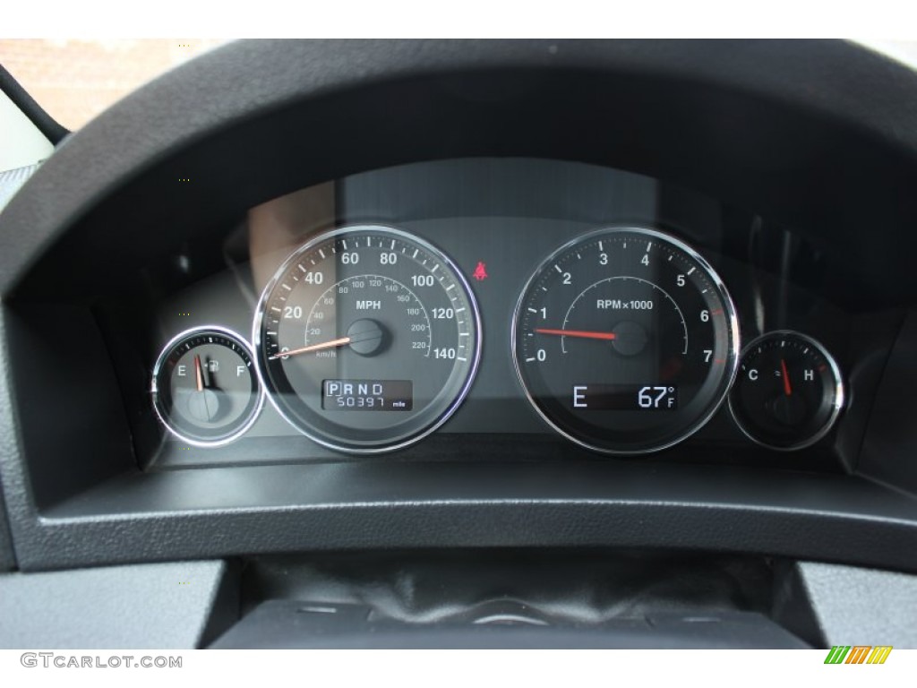 2010 Jeep Grand Cherokee Laredo 4x4 Gauges Photos