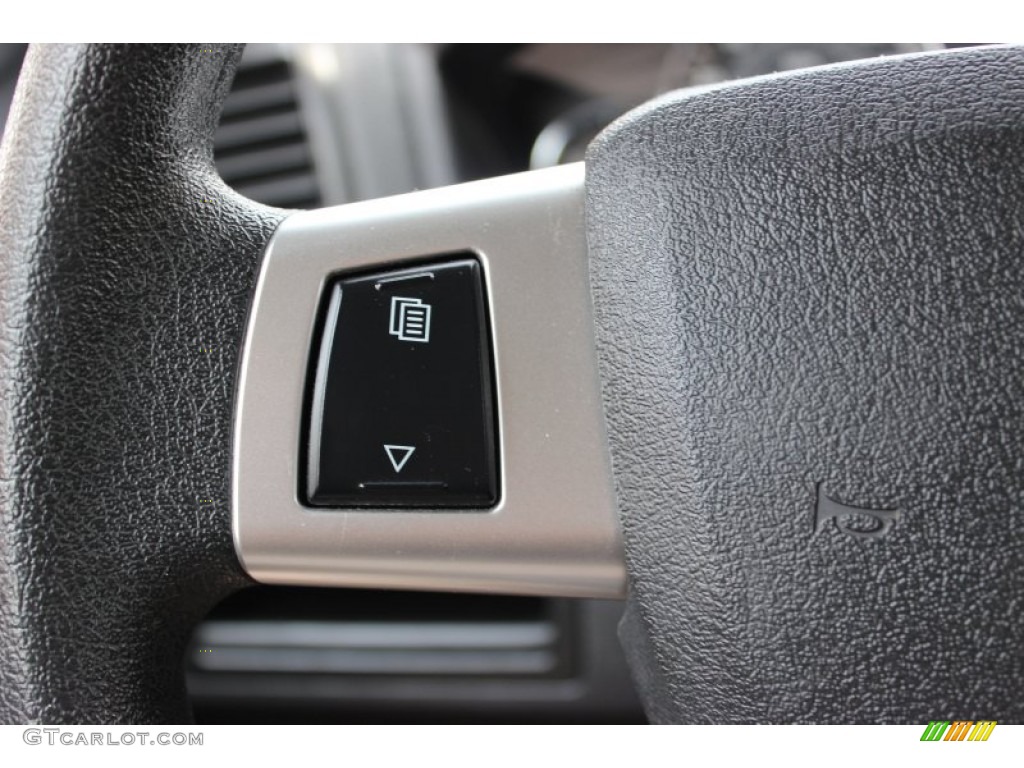 2010 Jeep Grand Cherokee Laredo 4x4 Controls Photos