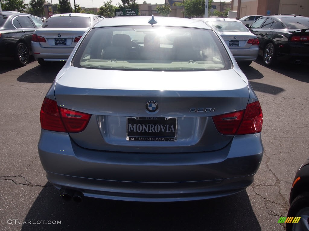 2011 3 Series 328i Sedan - Blue Water Metallic / Beige photo #9