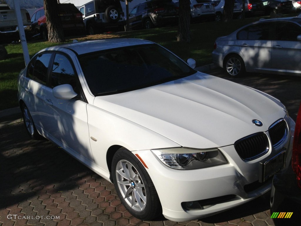 2010 3 Series 328i Sedan - Alpine White / Black photo #1