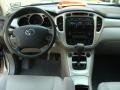 Millenium Silver Metallic - Highlander V6 4WD Photo No. 16