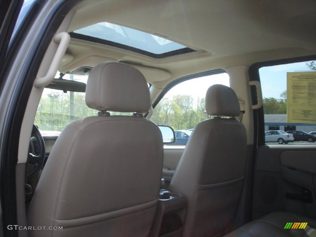 2005 Explorer XLT 4x4 - Mineral Grey Metallic / Medium Parchment photo #11