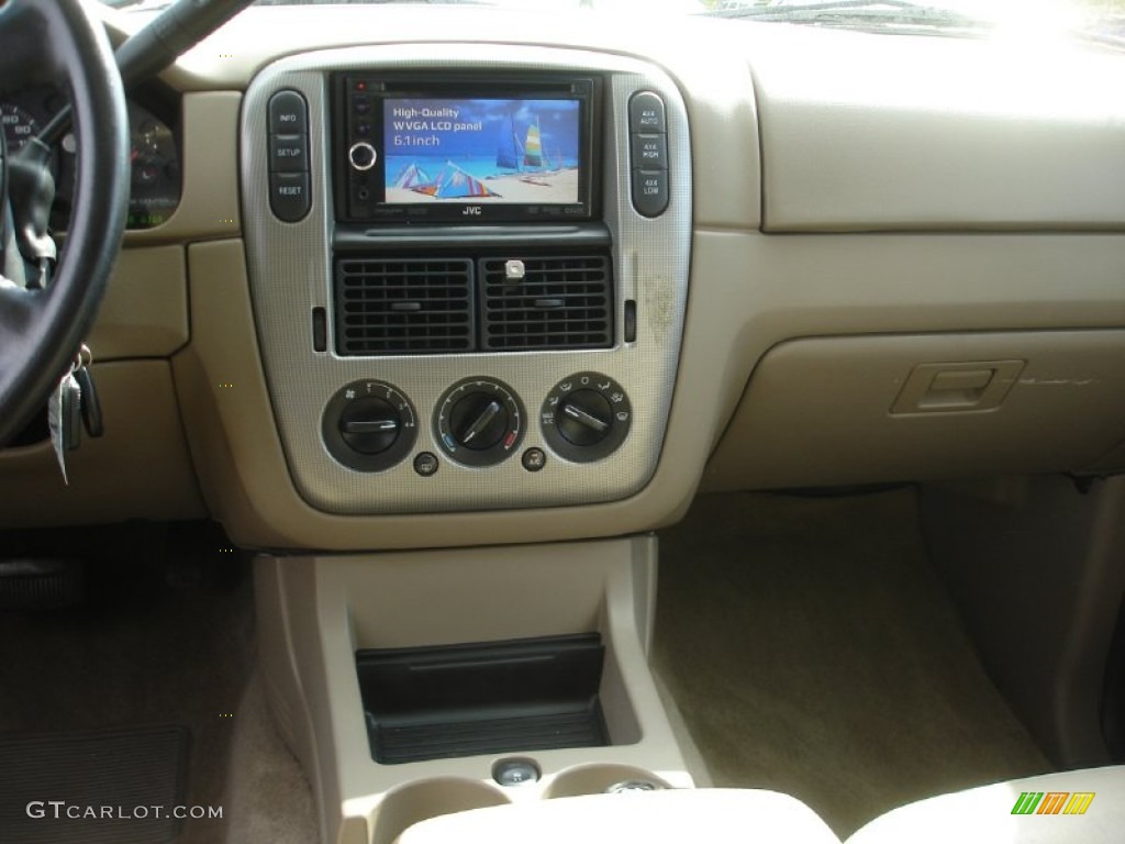 2005 Explorer XLT 4x4 - Mineral Grey Metallic / Medium Parchment photo #12