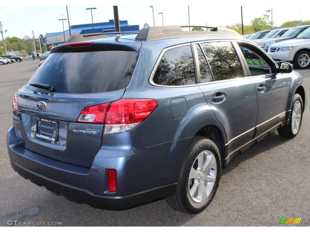 2013 Outback 2.5i Premium - Twilight Blue Metallic / Black photo #6