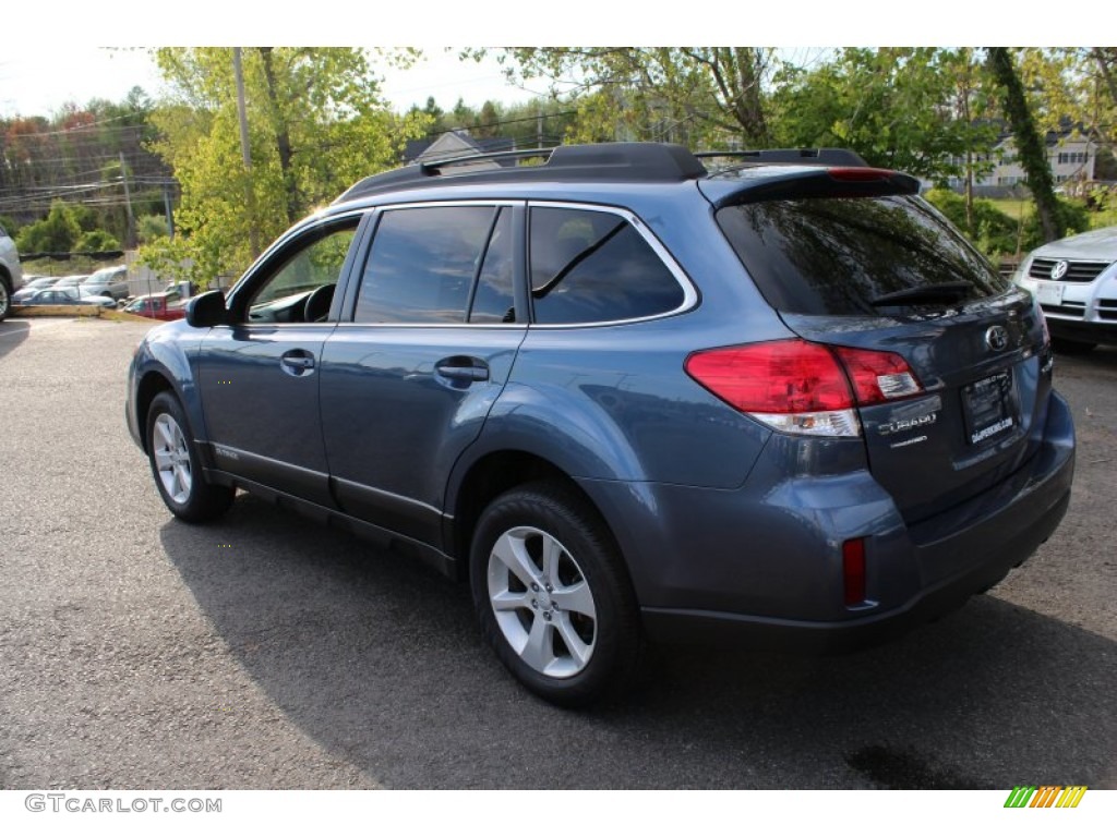 2013 Outback 2.5i Premium - Twilight Blue Metallic / Black photo #10