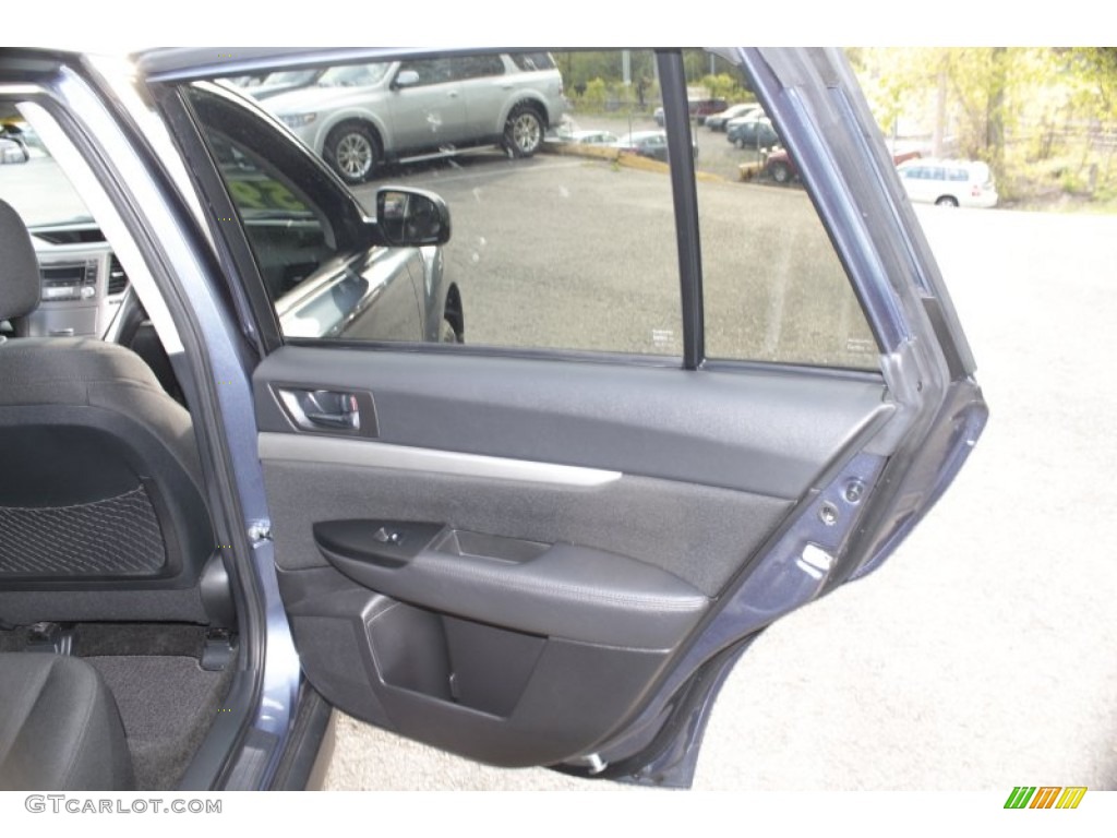 2013 Outback 2.5i Premium - Twilight Blue Metallic / Black photo #17