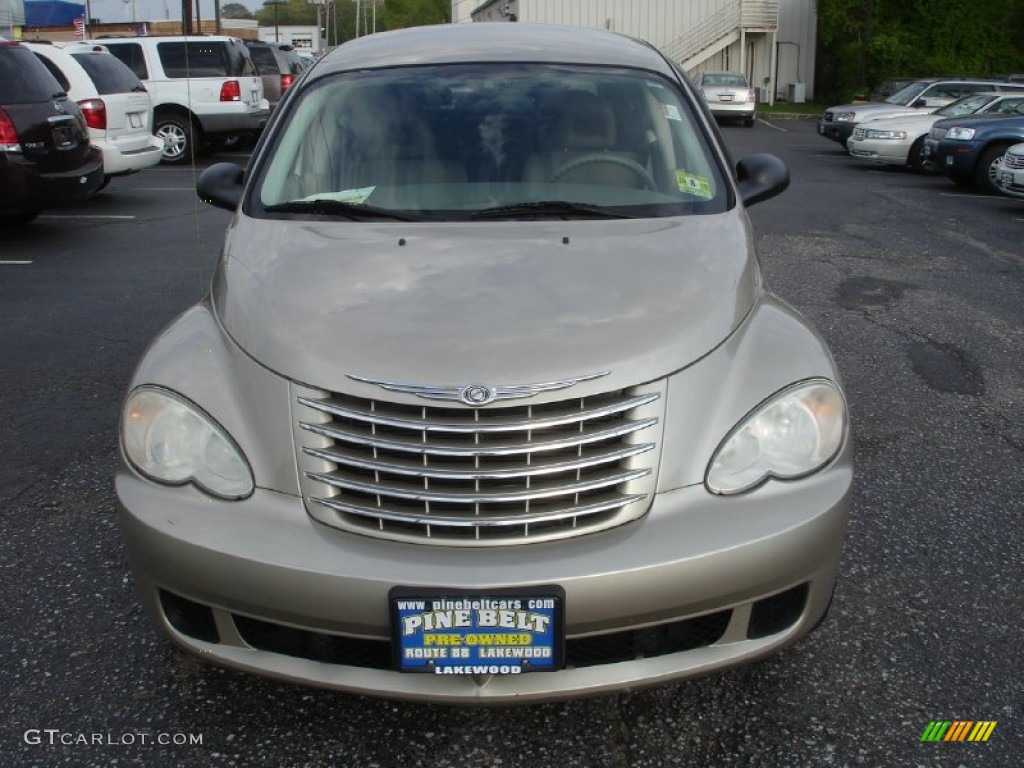 2006 PT Cruiser Touring - Linen Gold Metallic Pearl / Pastel Pebble Beige photo #2