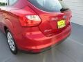 Red Candy Metallic - Focus SE 5-Door Photo No. 23