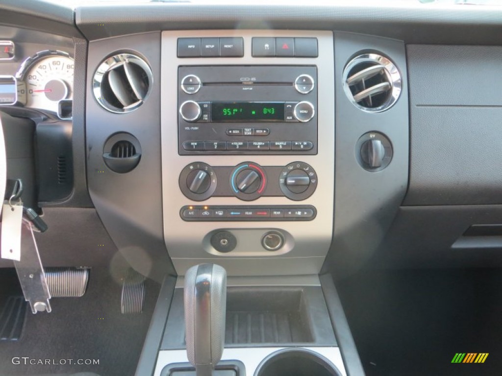 2008 Ford Expedition EL XLT Controls Photo #81164766