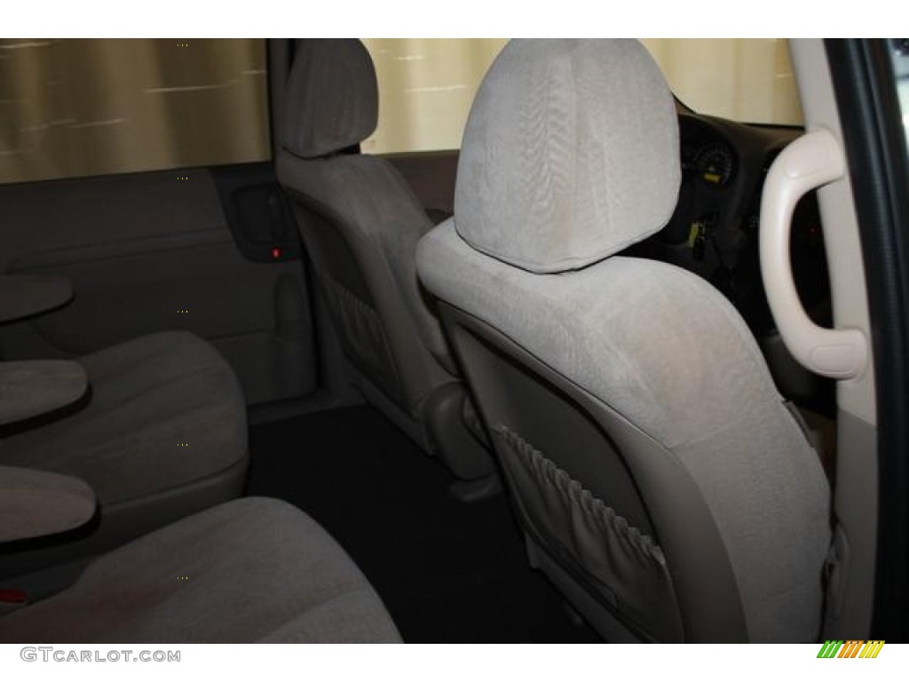2009 Sedona LX - Olive Gray / Gray photo #27
