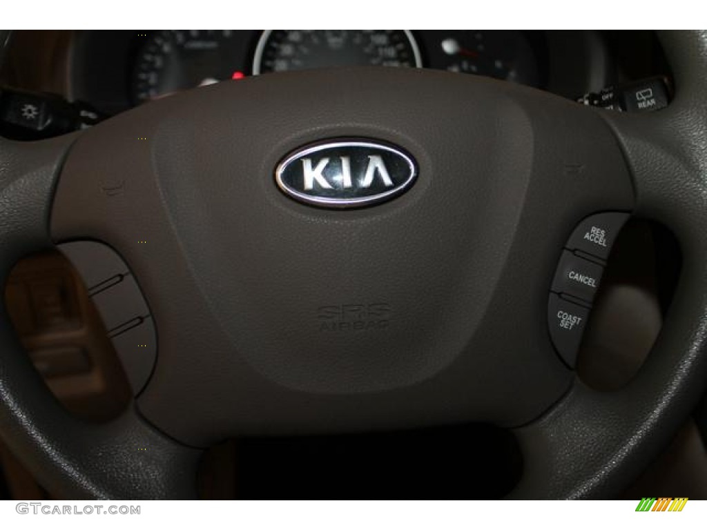 2009 Sedona LX - Olive Gray / Gray photo #35