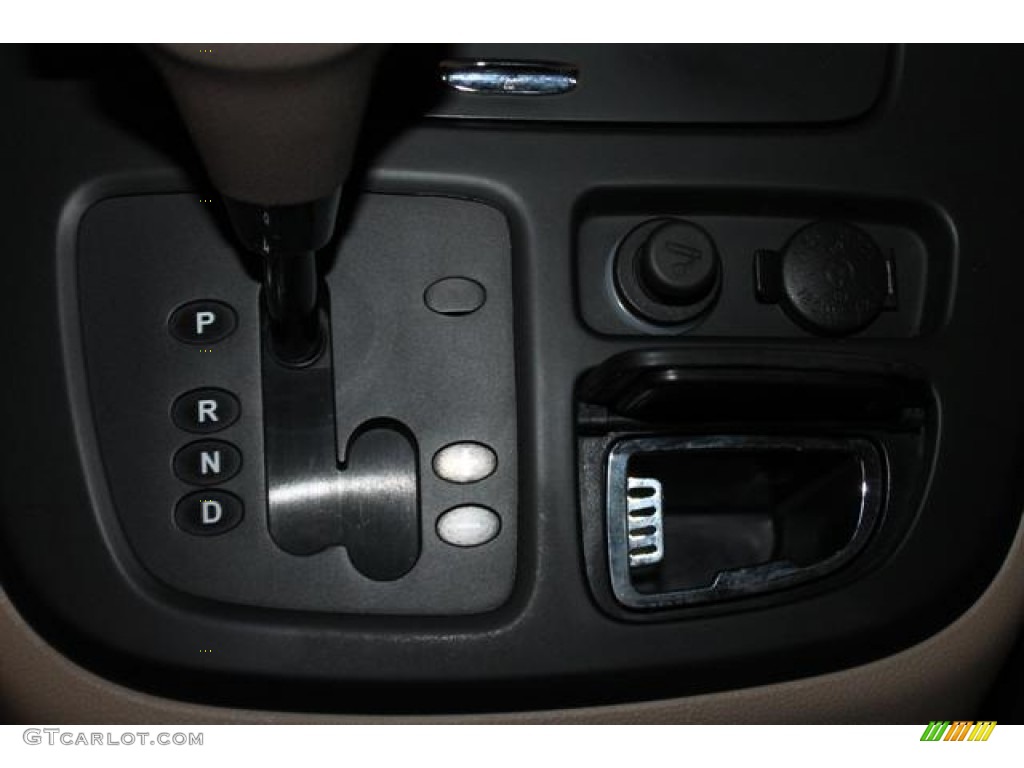 2009 Sedona LX - Olive Gray / Gray photo #40