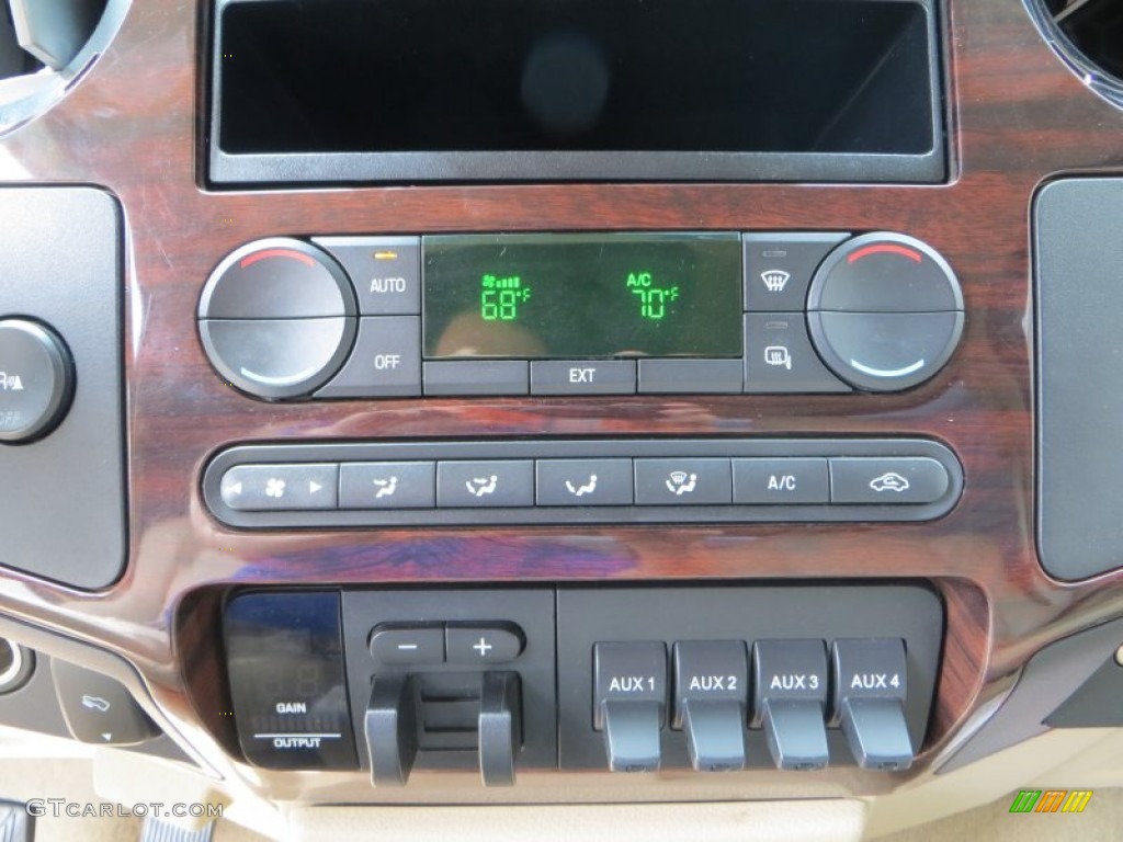 2008 Ford F450 Super Duty Lariat Crew Cab 4x4 Dually Controls Photo #81167067