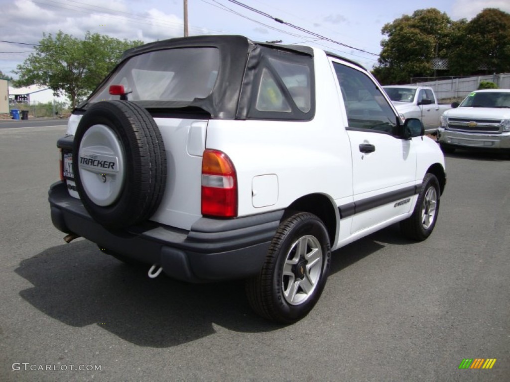 2002 Tracker Convertible - White / Medium Gray photo #7