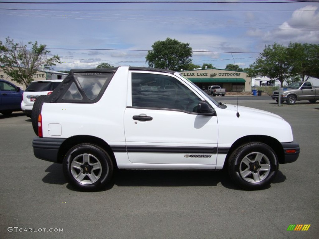 White 2002 Chevrolet Tracker Convertible Exterior Photo #81167420
