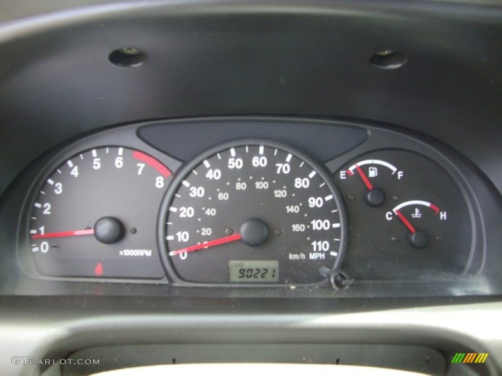 2002 Chevrolet Tracker Convertible Gauges Photo #81167457