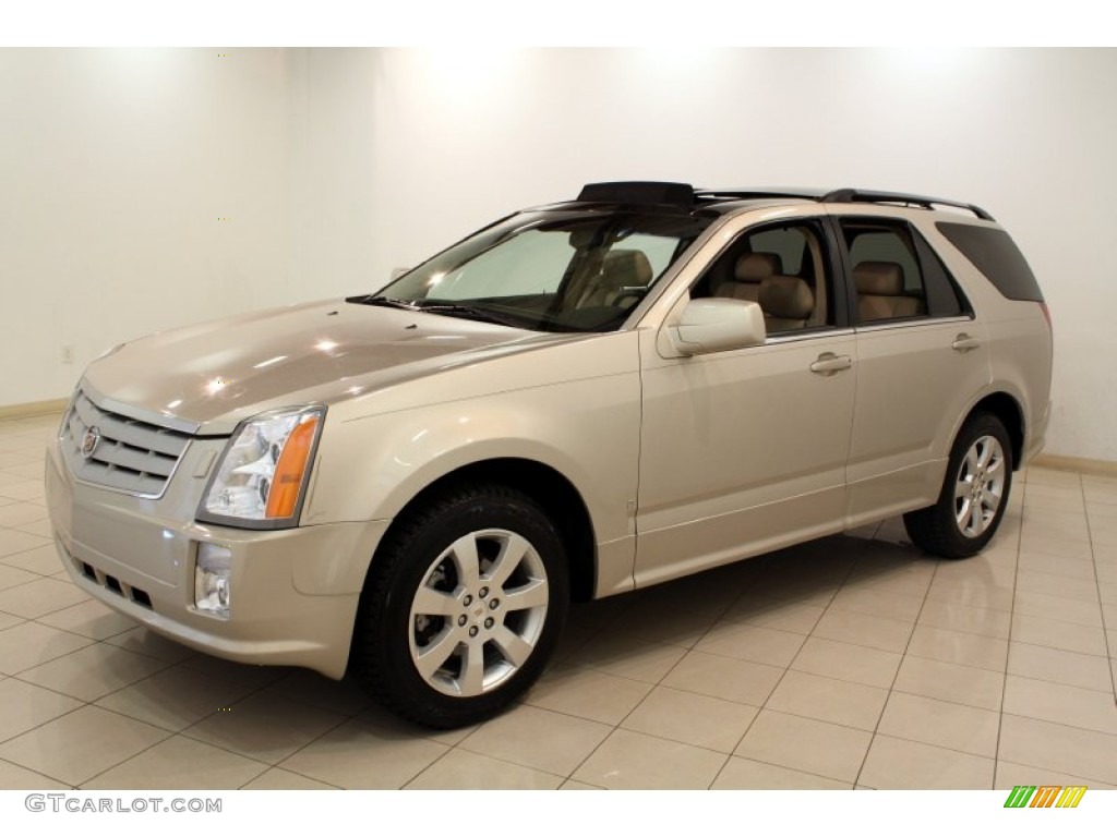 2007 Cadillac SRX V8 Exterior Photos
