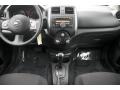 Super Black - Versa 1.6 S Sedan Photo No. 5