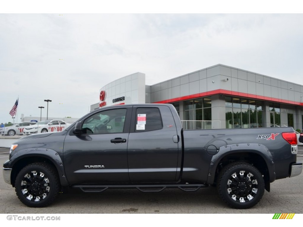 2013 Tundra Double Cab 4x4 - Magnetic Gray Metallic / Graphite photo #2