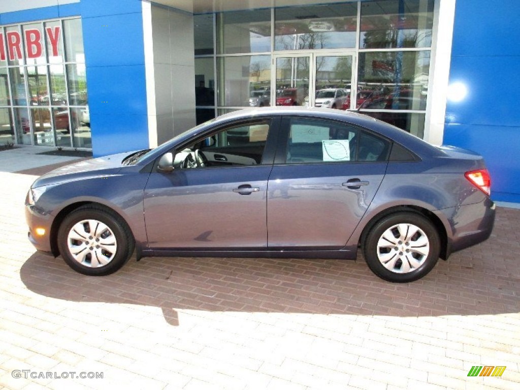 2013 Cruze LS - Atlantis Blue Metallic / Jet Black/Medium Titanium photo #13