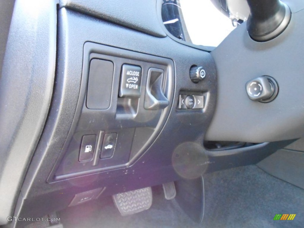 2010 Lexus IS 350C Convertible Controls Photo #81171959